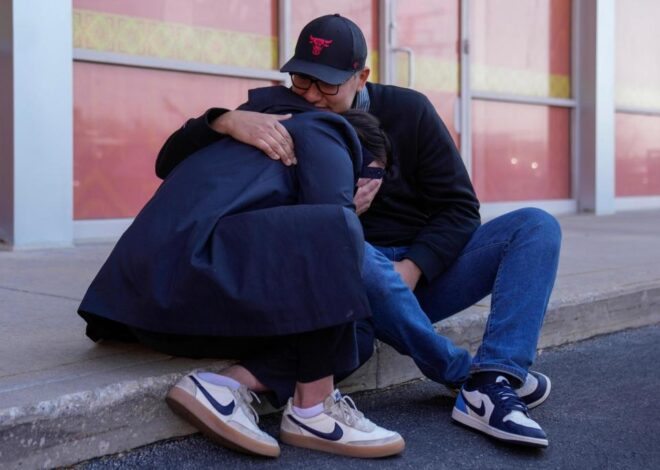 Hakim akan memerintahkan agen federal di Chicago untuk membatasi penggunaan kekerasan