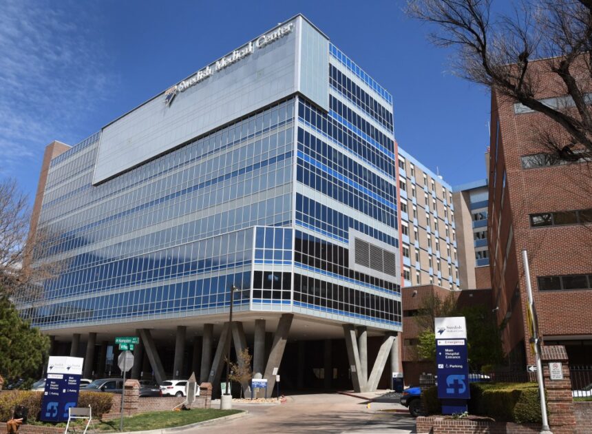 Tersangka terluka dalam penembakan polisi di dalam HCA HealthONE Swedia