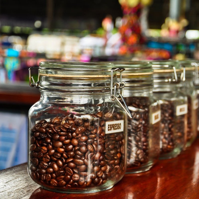 Maklon Kopi: Solusi Bangun Brand Kopi Sendiri Tanpa Roastery
